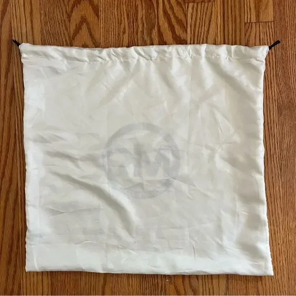 Michael Kors Dust Bag - Picture 4 of 6